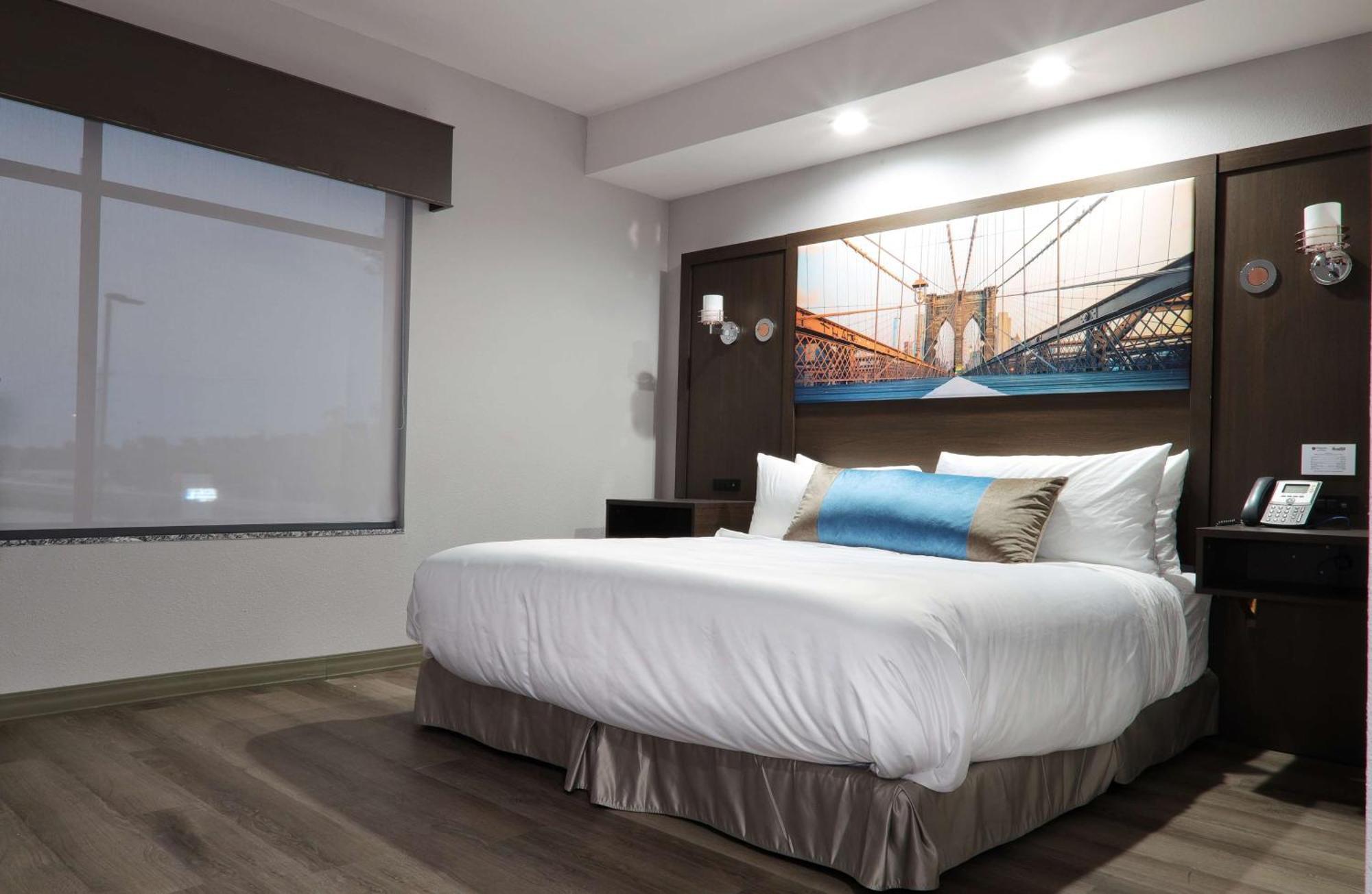 Hotel Manhattan, BW Signature Collection New Caney Exterior foto